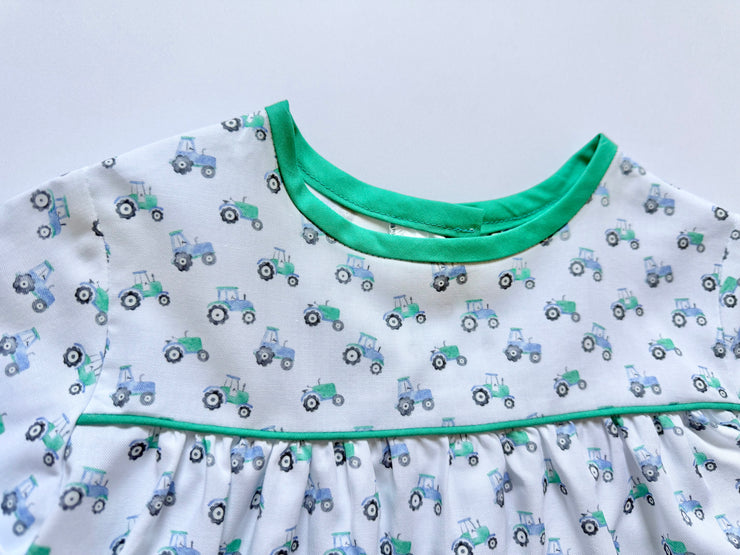 Cotter Top in Tractors (#72) with Aloe Broadcloth (#36)