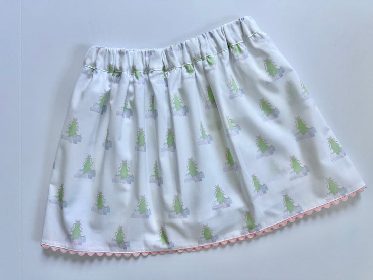Tilly Skort in Girl Christmas Tree (#78) with Pink Ric Rac (Trim R)