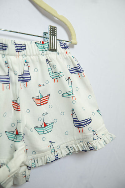 Ruffle Short in Birds & Boats, SIZE 5